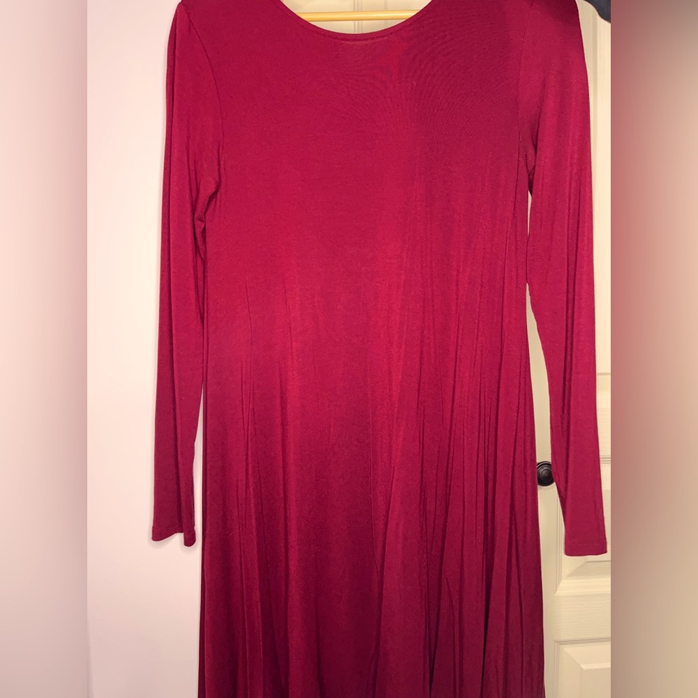 Old Navy Burgundy Simple Dress Midi Long Sleeve Soft Lightweight Scoop Neck